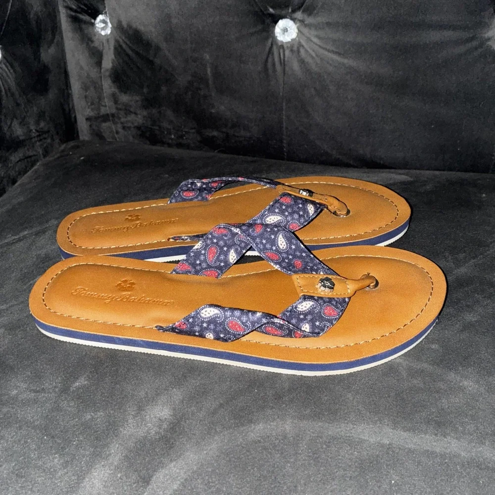 Tommy Bahama Womens Flip Flops Navy Blue Paisley Thong Sandals Size 7 Flat Beach